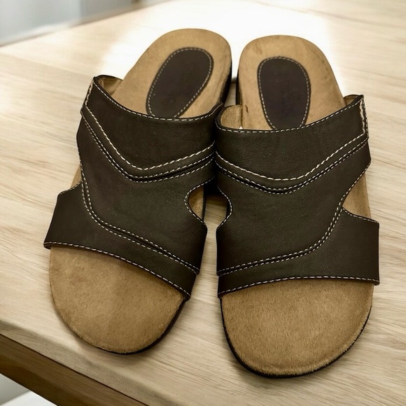 Spaulding Woman’s Black with Stitching Slide S… - Picture 1 of 5